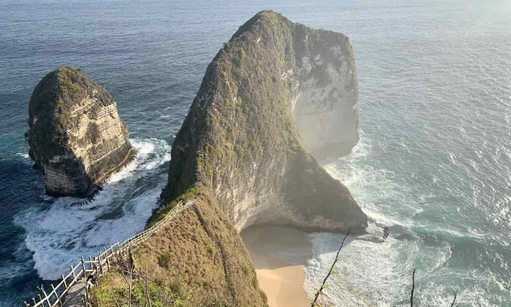 Pantai Kelingking, Nusa Penida. [nusapenida.org]